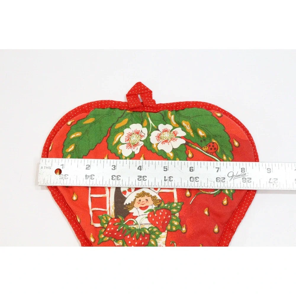 Vintage 1980 Strawberry Shortcake Potholder American Greetings Red Quilted